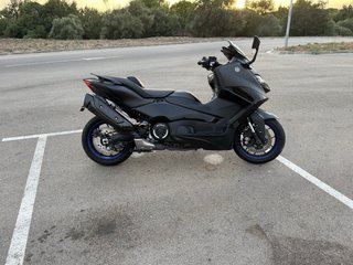 Yamaha TMAX 560 2024 Negra