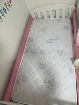 Cama infantil rosa y blanca 80x160 + colchón