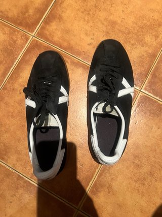 Zapatillas Munich Negras y Marrones