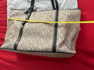 Bolso Pedro del Hierro grande