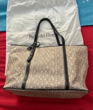 Bolso Pedro del Hierro grande
