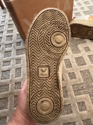 Zapatillas Veja Blancas y Beige