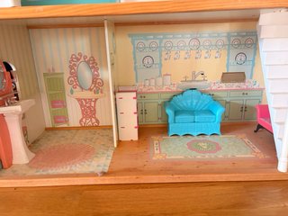 Casa de muñecas grande de madera