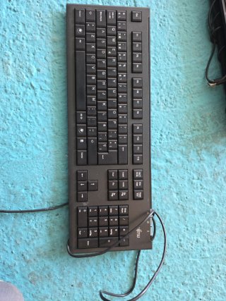 Teclado Fujitsu Negro