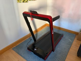 Cinta de correr roja y negra