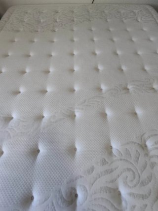 Colchón matrimonio Sealy Iowa para cama doble 150