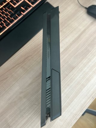PS4 Slim 500GB + Mando + 2 Juegos