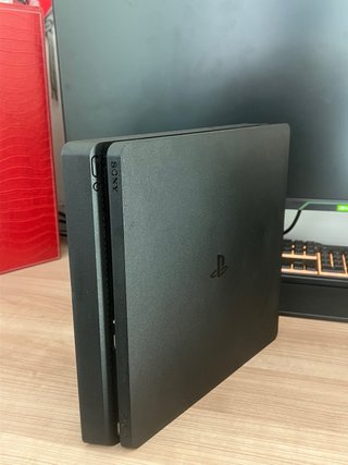 PS4 Slim 500GB + Mando + 2 Juegos