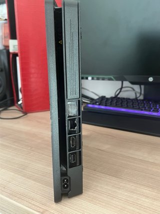 PS4 Slim 500GB + Mando + 2 Juegos