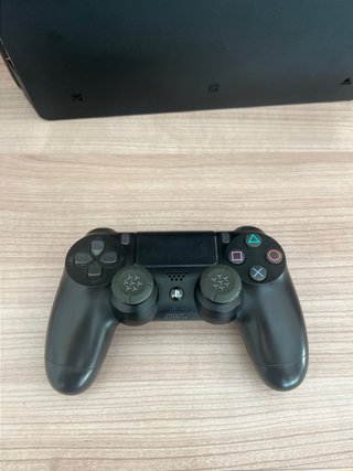 PS4 Slim 500GB + Mando + 2 Juegos