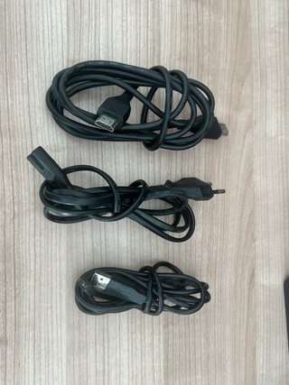 PS4 Slim 500GB + Mando + 2 Juegos