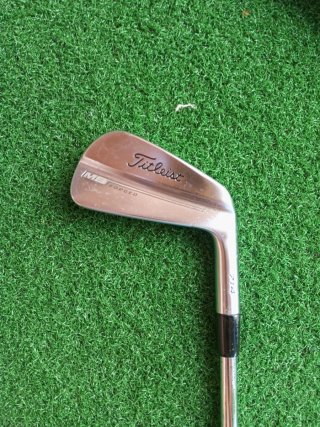 Palo de golf Titleist MB Forged 714 Hierro 3