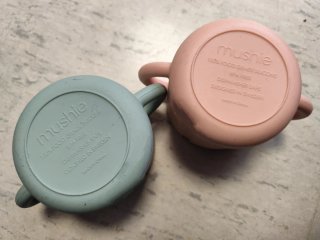 Vaso snack Mushie bebé