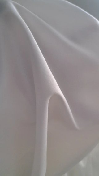 Tela terciopelada blanca