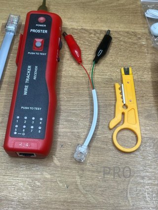 Comprobador de Cables RJ45 RJ11 Proster