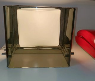 Lámpara cubo  Space Age, perfecta.