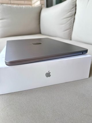 MacBook Air M2 Gris Espacial