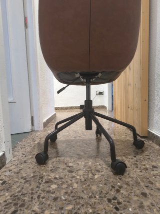 Silla de escritorio de polipiel marrón