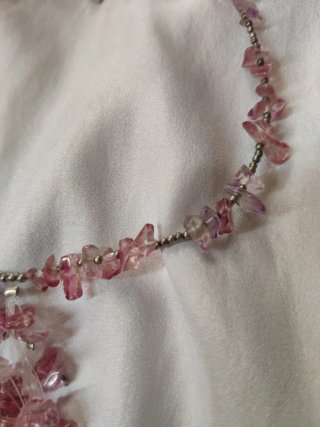 Girocollo con ciondolo rosa