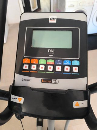 Elíptica BH Mycron C140