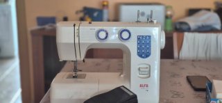 Máquina de coser Alfa 1003