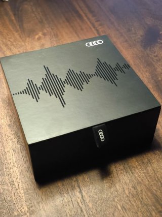 Auriculares diadema Audi negros