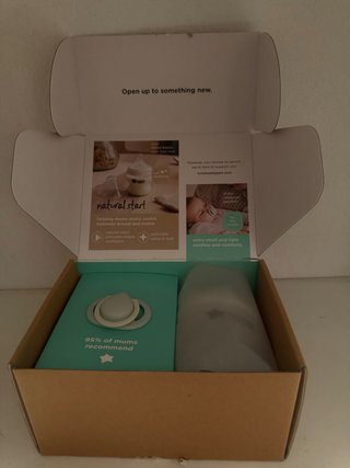 Caja regalo Tommee Tippee biberón y chupete