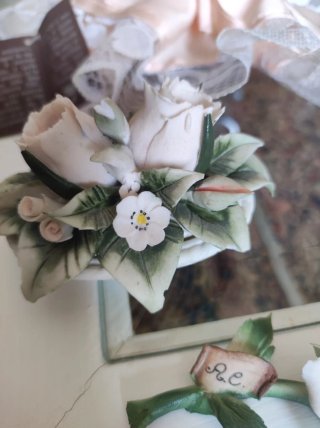 Oggettistica porcellana Capodimonte