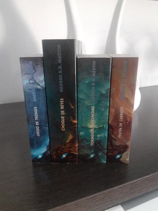 Lote canción de Hielo y fuego vol I al IV