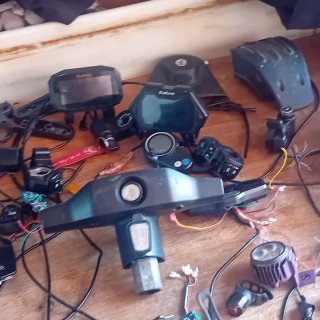 Baterías y piezas patinete eléctrico