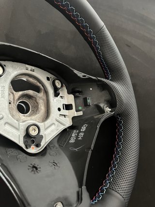 Volante BMW E90 E92 E87 E82 Pack M