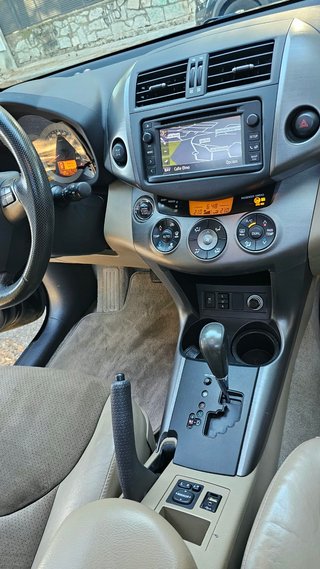 Toyota RAV4 2012