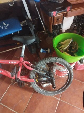 Bicicleta BMX Monty 139 Roja