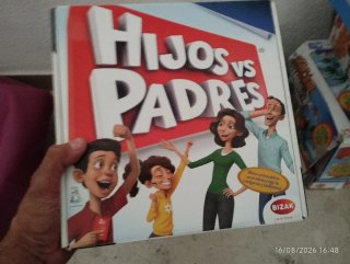 Juego de mesa Hijos vs Padres Bizak