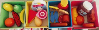 Cocina de madera con accesorios