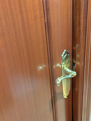 Puertas de madera y vidrio