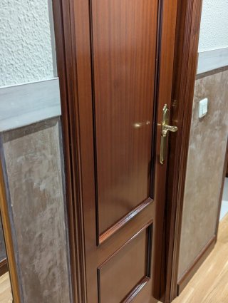 Puertas de madera y vidrio