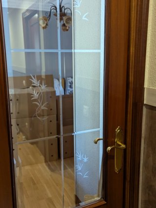 Puertas de madera y vidrio
