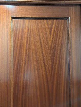 Puertas de madera y vidrio
