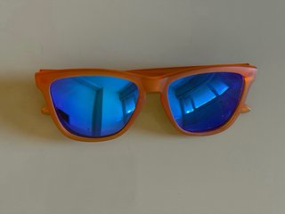 Gafas de sol Hawkers naranjas y azules