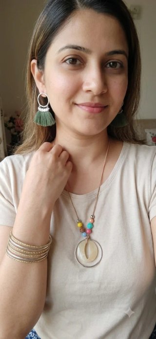 Lote Bisutería + Joyero Madera Estilo Cofre