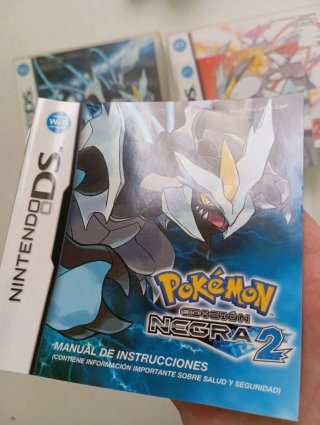 cajas y manuales originales pokémon blanca/negra 2