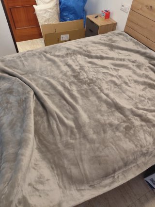 Dormitorio (colchon, mesitas, canapé y cabecero)