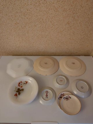Set di piatti antichi