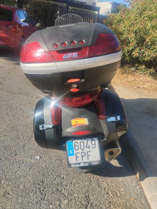Moto Honda Deauville 700