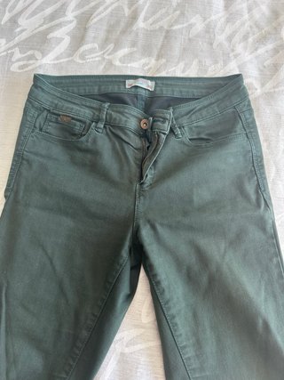 Pantalones pitillo sfera. Tres pantalones