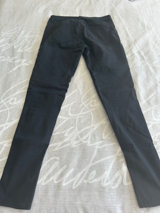 Pantalones pitillo sfera. Tres pantalones