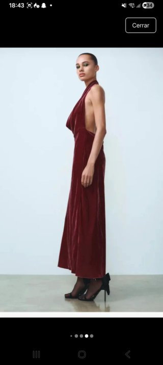 Vestido largo de terciopelo rojo