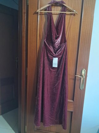 Vestido largo de terciopelo rojo