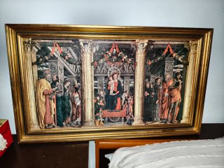 3 Camas con colchón y si se quiere, hay habitación